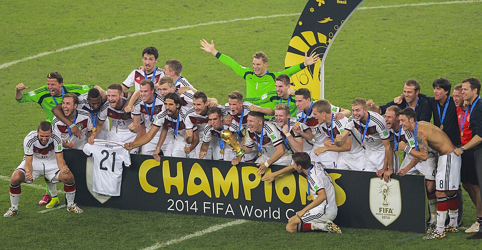 Pay €2,370 vs €5,028: Champions League final or World Cup final 